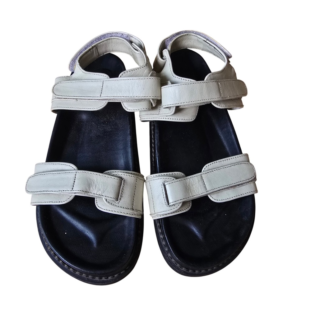 The Bali Tailor Cream Leather Strappy Utility Sandals Black Footbed‎ size 7